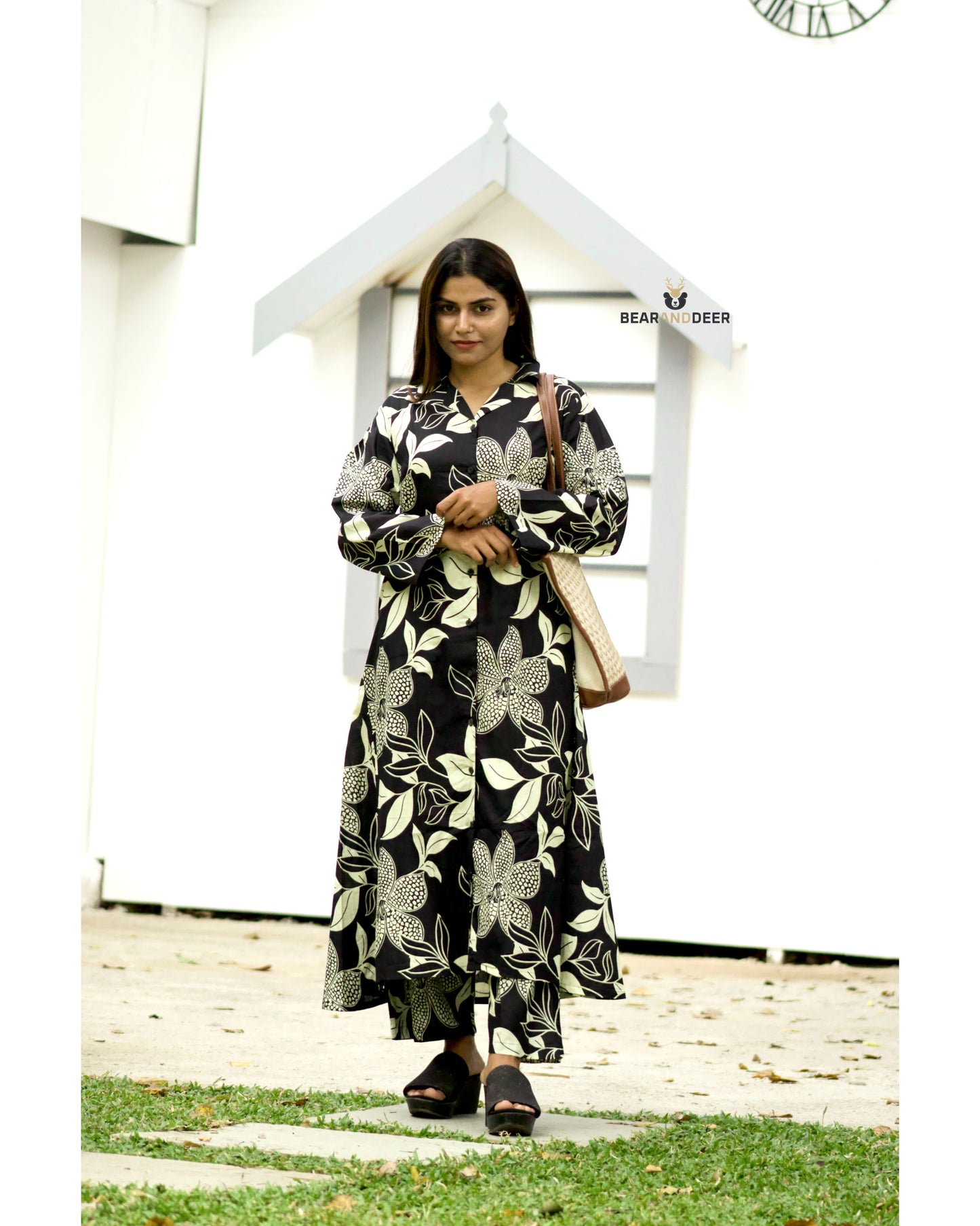 Black &White Floral Full Sleeve Rajasthani pyjamaset