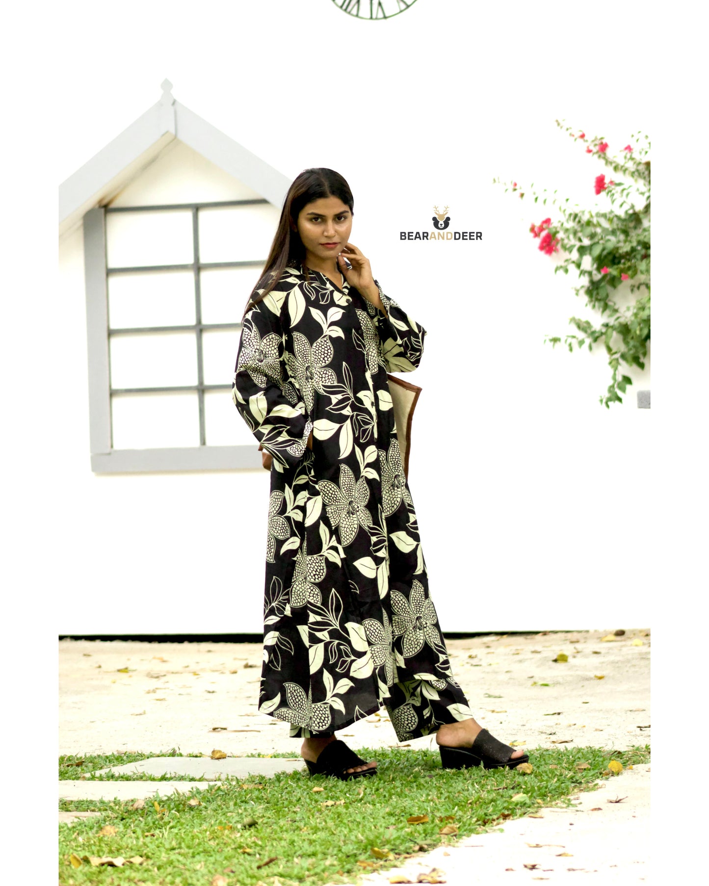 Black &White Floral Full Sleeve Rajasthani pyjamaset
