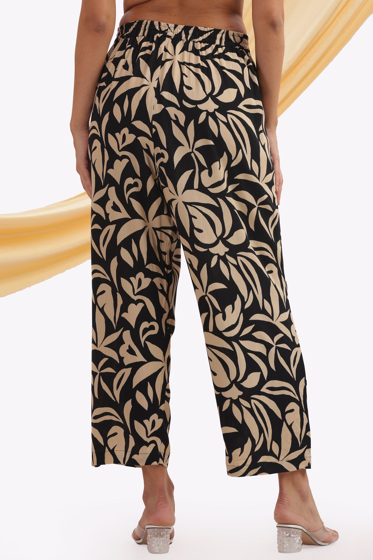 black and beige leaf-patterned punjabi co-ordset
