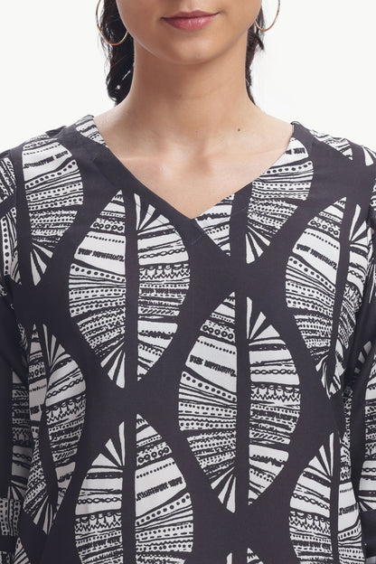 The Linear Leaf Tunic Kurta and Pant Set