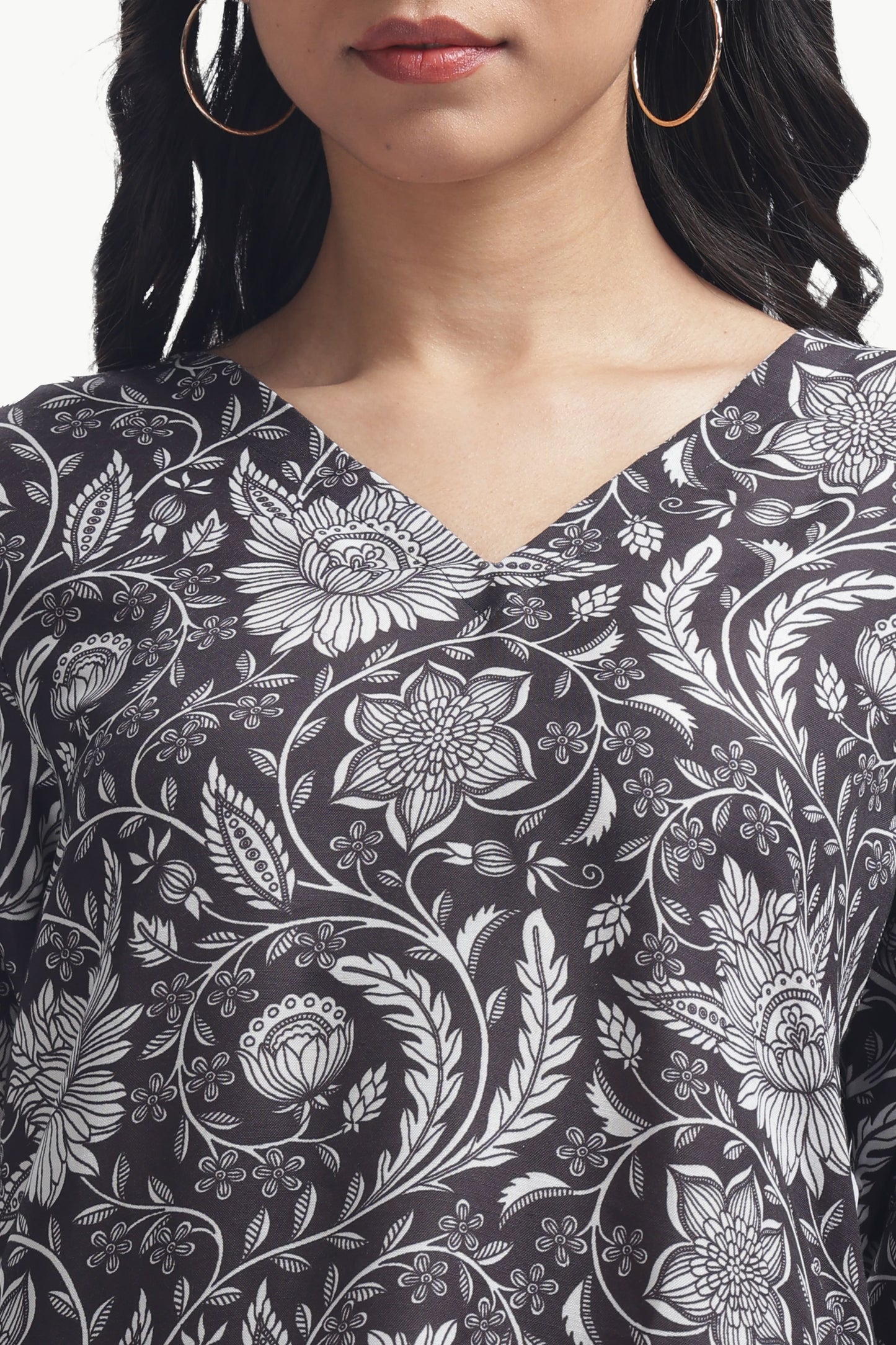 Black Kalamkari Blend cotton V neck cod set