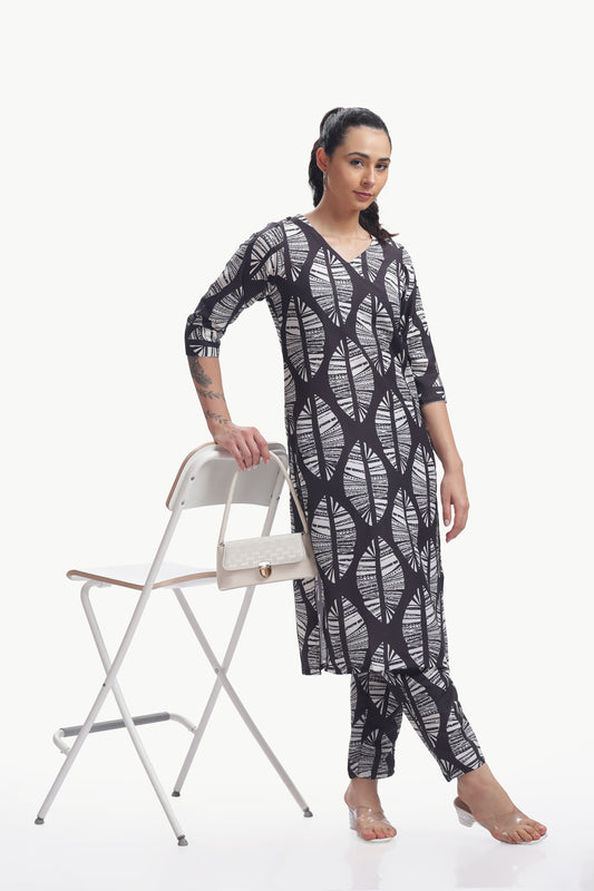 The Linear Leaf Tunic Kurta and Pant Set