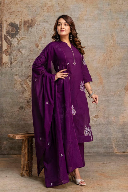 purple embroidered kurta set with Dupatta