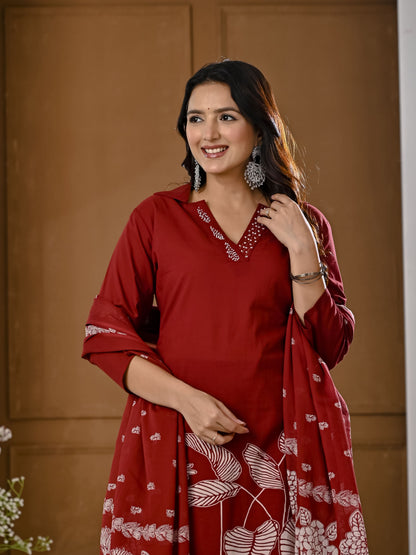 Maroon floral embroidery kurta set with Dupatta