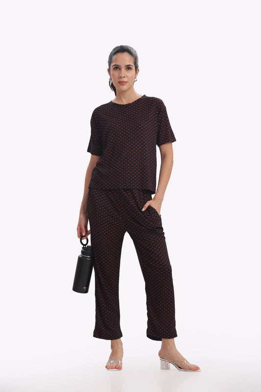 Geometric print stretchable co-preset